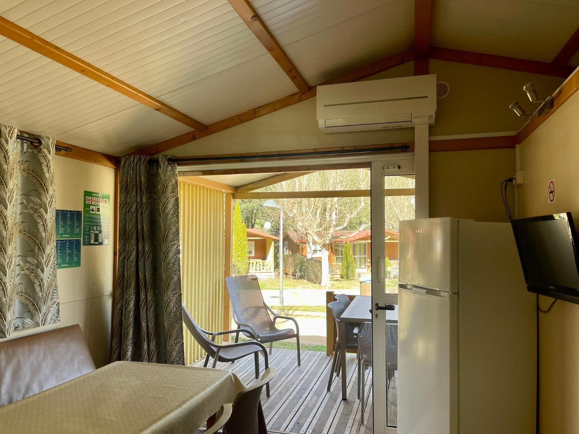 Standard Bungalow,1756323673:JPEG