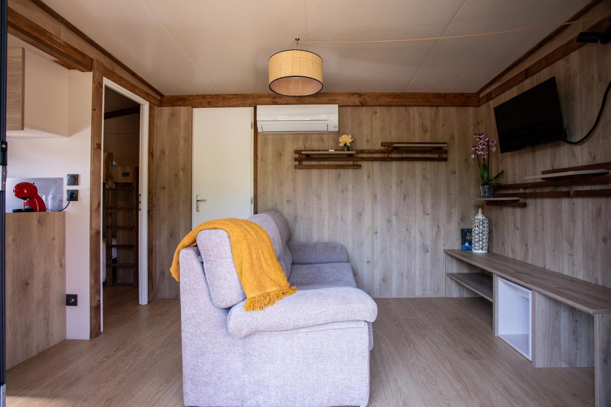 Deluxe Bungalow